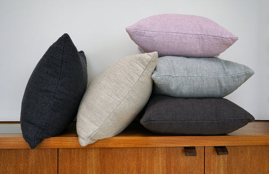 ELIAS decorative pillow