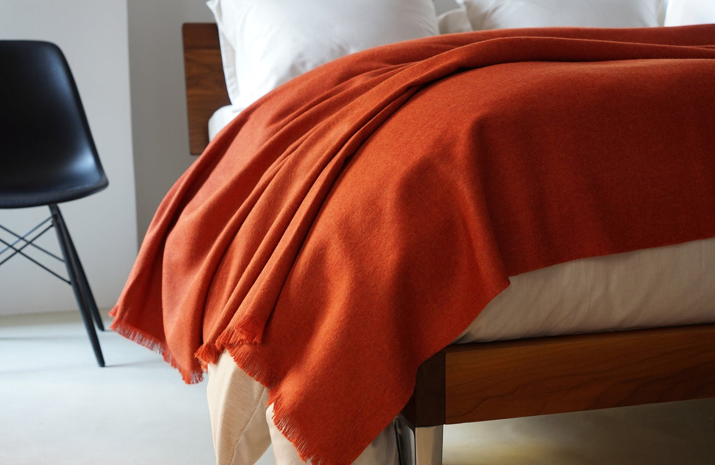 LIAM 100% baby alpaca soft throw XL throw almond blue fig graphite poppy rose soft grey spice sugar | AREA home bedding