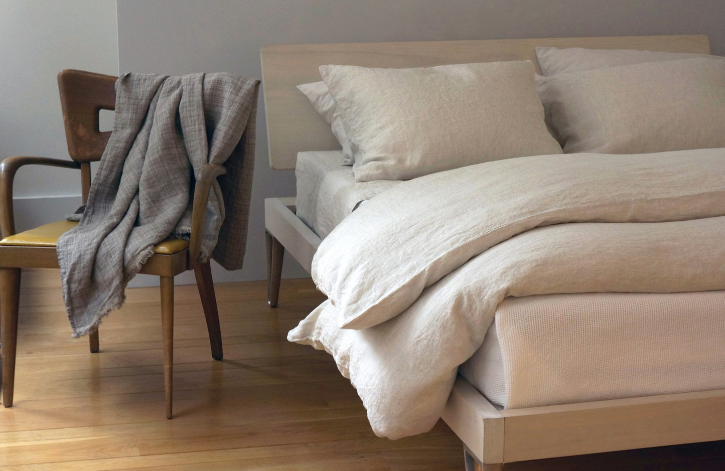 LOUIE 100% linen blue natural sheets | AREA home bedding