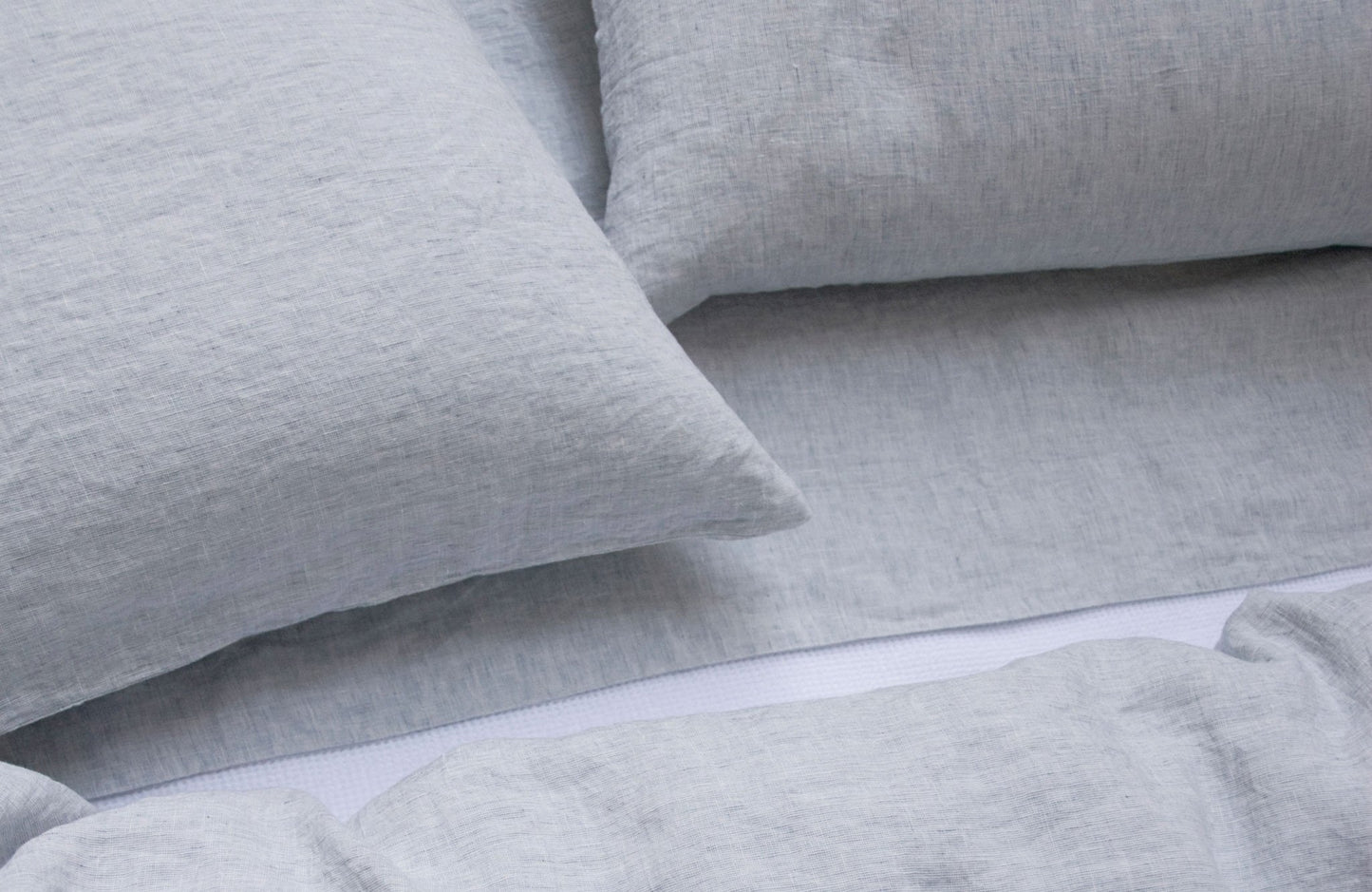 LOUIE 100% linen blue natural sheets | AREA home bedding