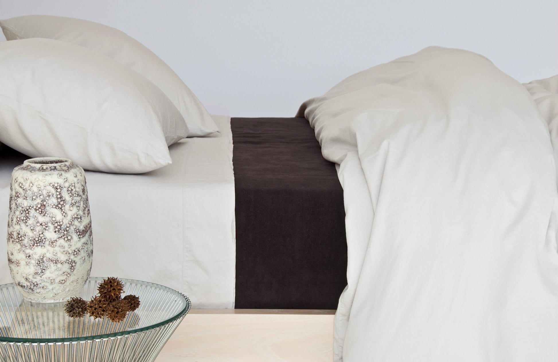 PERLA 100% cotton sateen duvet cover celeste honey plant porcelain powder slate white | AREA home bedding